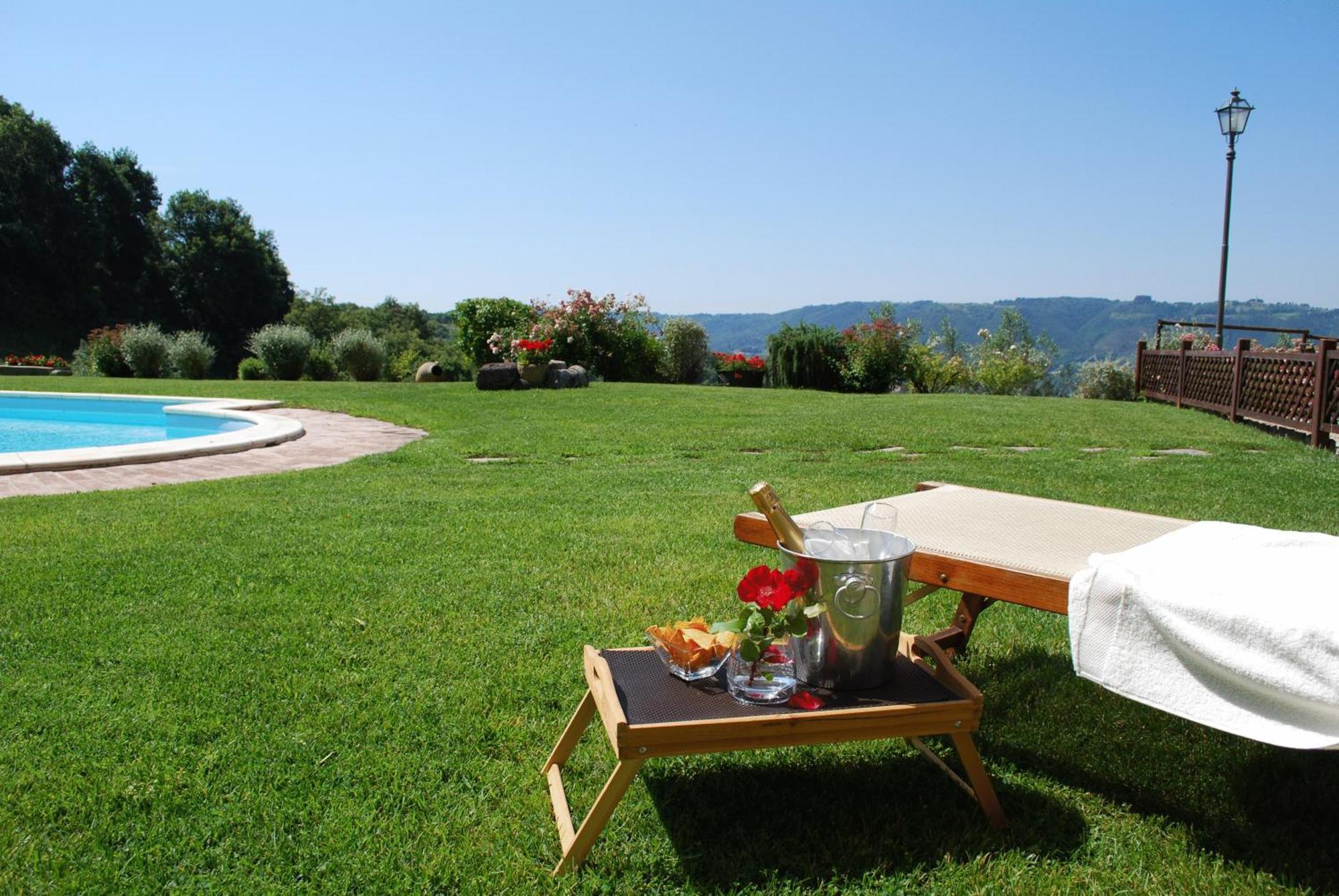 Il Poggiolo Di Parrano Guest House ภายนอก รูปภาพ