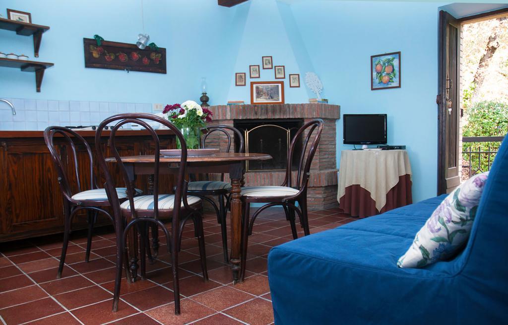 Il Poggiolo Di Parrano Guest House ภายนอก รูปภาพ