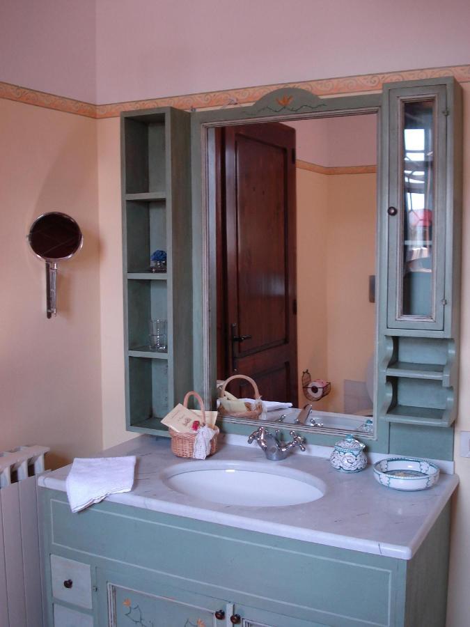 Il Poggiolo Di Parrano Guest House ภายนอก รูปภาพ